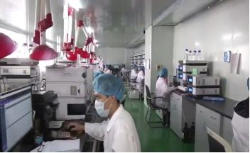 源和堂药业管理层来聚药堂参观交流